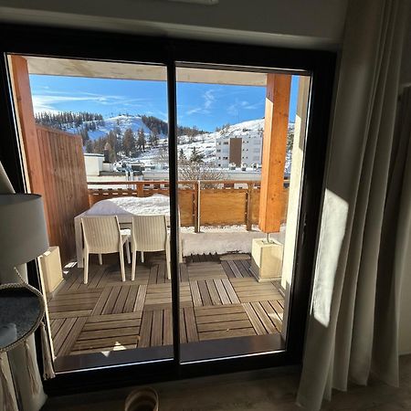 Superbe Appartement Avec Piscine Et Garage Péone Exteriér fotografie